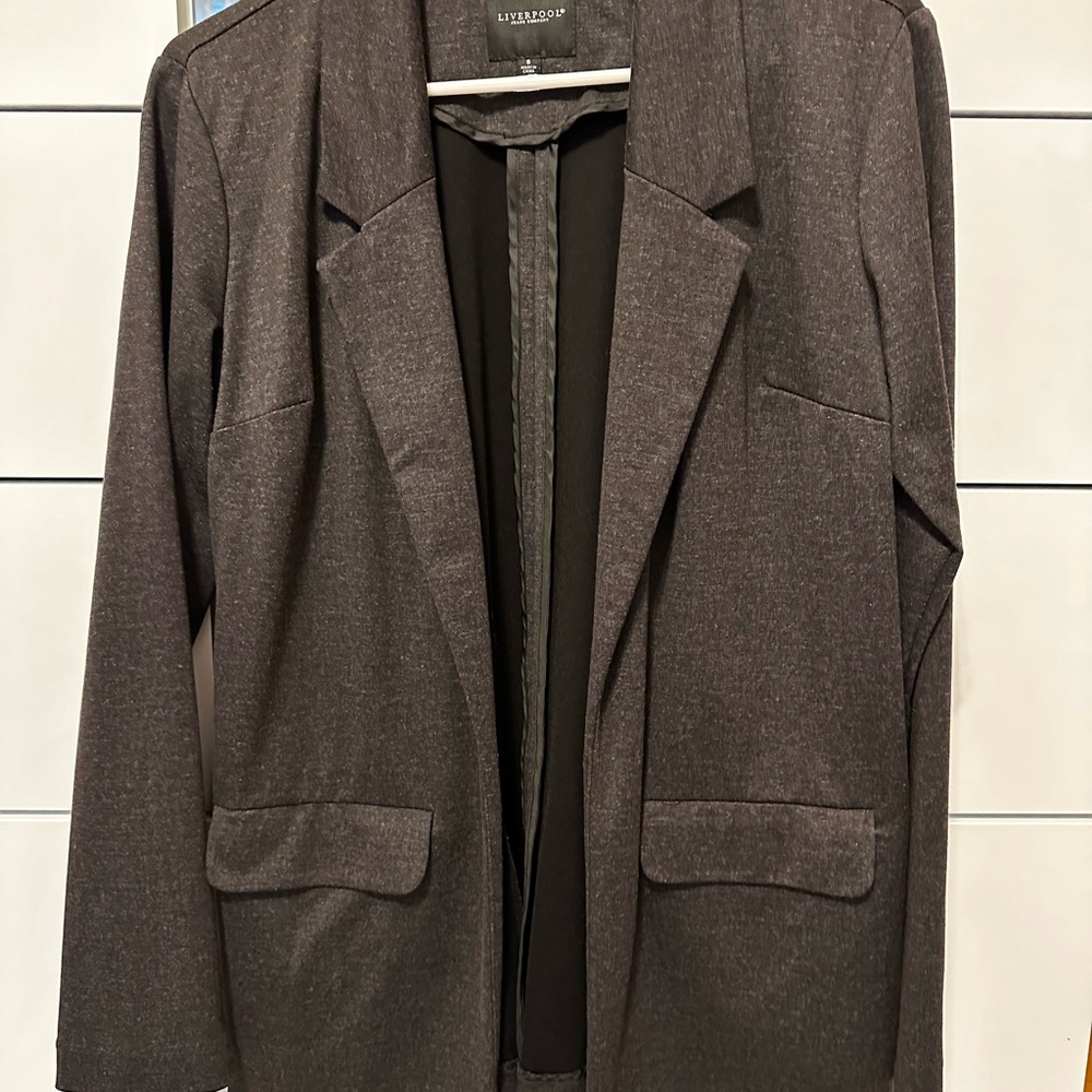 Liverpool Jeans Company Gray Blazer with Notched Lapels and Relaxed Fit